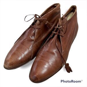 Joan and David Leather Vintage Chucka Booties Size: 9 1/2​